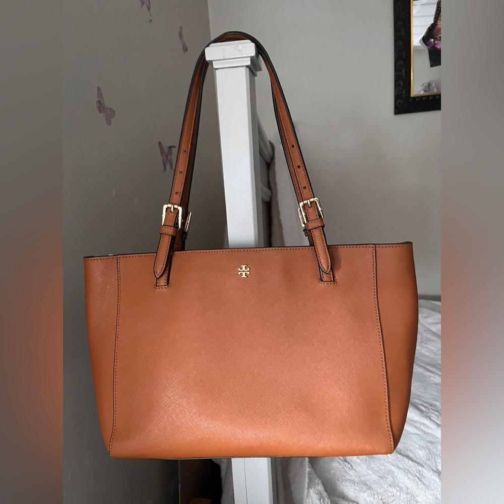 ✨Tory Burch York Tote✨ - Picture 11 of 16
